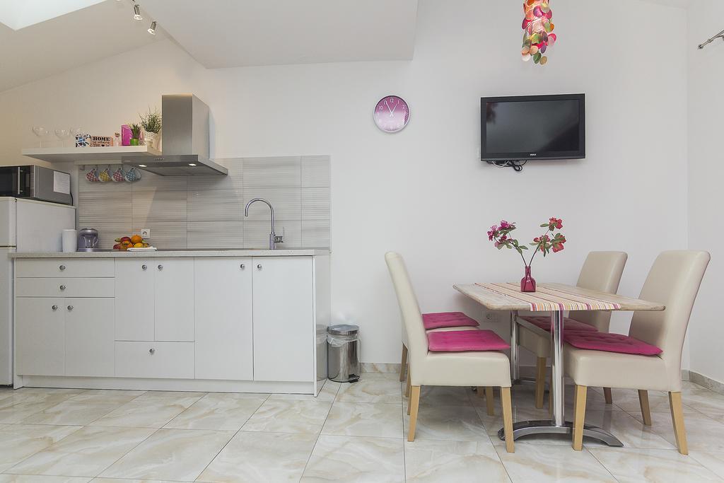 Apartments Barbara Makarska Buitenkant foto